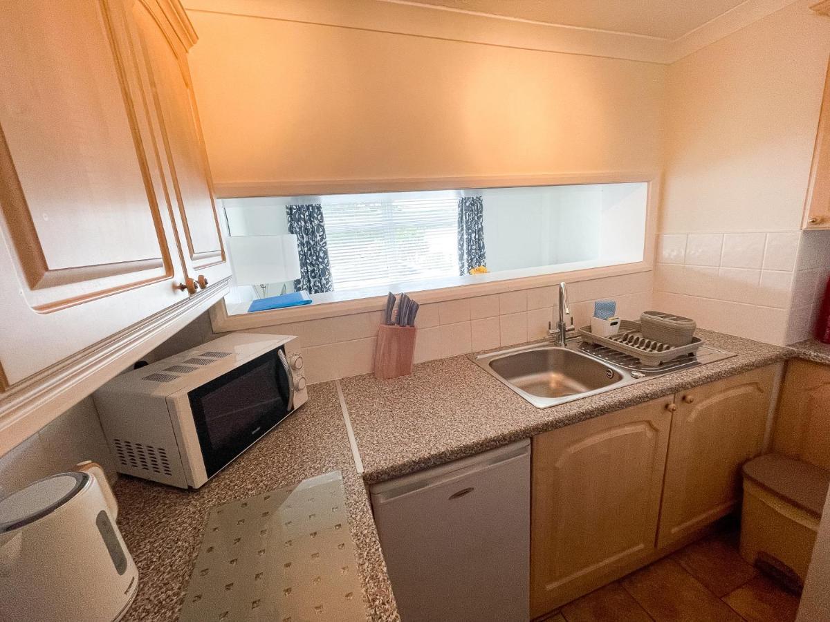 1 Chatsworth Riverscape Apartments - Riverview Apartment In Great Location With Free Parking Overlooking The Gannel Just A Short Walk From Newquays Incredible Beaches And Local Amenities New Quay Dış mekan fotoğraf