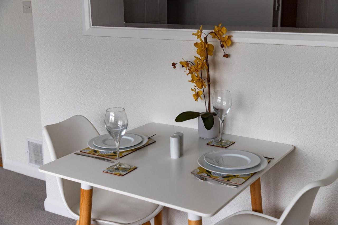 1 Chatsworth Riverscape Apartments - Riverview Apartment In Great Location With Free Parking Overlooking The Gannel Just A Short Walk From Newquays Incredible Beaches And Local Amenities New Quay Dış mekan fotoğraf