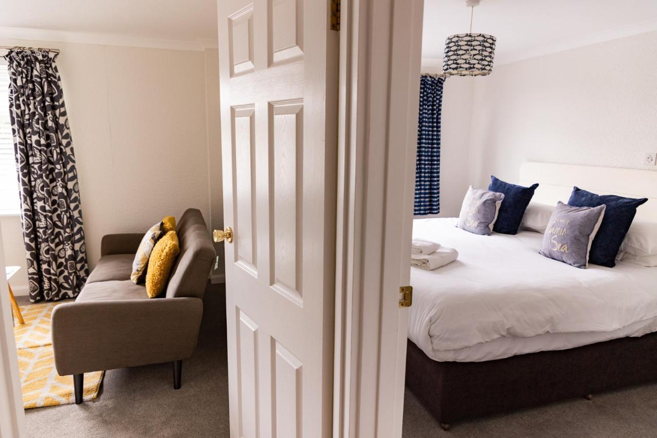 1 Chatsworth Riverscape Apartments - Riverview Apartment In Great Location With Free Parking Overlooking The Gannel Just A Short Walk From Newquays Incredible Beaches And Local Amenities New Quay Dış mekan fotoğraf